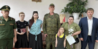 Родителям погибшего героя СВО из Омутнинского района вручили орден Мужества - Город Киров