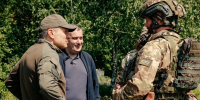 Губернатор Курской области показал журналисту работу бригады «БАРС-Курск» - Курская правда