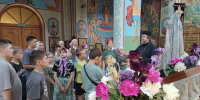 Воспитанники школьного летнего лагеря "Радуга" посетили храм Рождества Пресвятой Богородицы в селе Сетолово Почепского района - Клинцовская епархия