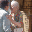 В пгт Комсомольский поздравили долгожителя с 97-летием - Администрация города Свердловска и Свердловского района