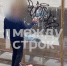 «Снимайте, у меня краски много!». В Нижнем Тагиле художник-вандал, изрисовавший остановку, набросился на мужчину после замечания (ВИДЕО) - Между Строк