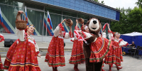 В поселке Сиверский вчера с размахом отпраздновали на только День России - Единая Россия