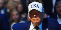 Трамп назвал "очень хорошими" разговоры с Путиным и Зеленским - M24.Ru