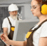 engineers-working-with-plasma-laser-cutter-factory (1) - Новый Компаньон