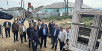 Глава Бурятии проконтролировал ход строительства Оймурской школы - Администрация Республики Бурятия