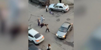 На Комендантском проспекте девушка на электросамокате попала под колеса автомобиля - Spbdnevnik.ru