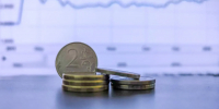 Аналитик спрогнозировал курс доллара около ₽80 в 3–4 квартале - MosRegToday.Ru