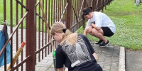 С начала лета в образовательных организациях и учреждениях культуры Мысков трудоустроено свыше 200 подростков - Город Мыски