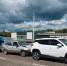 На сокольском мосту груженый бочками «ВАЗ» врезался в «КИА» - Gorod48.ru