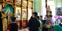 Участники летней программы музея посетили храм в Новобирилюссах - Епархия