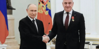 Президент России Владимир Путин вручил Главе Карачаево-Черкесии Рашиду Темрезову орден «За заслуги перед Отечеством» IV степени - Газета День республики