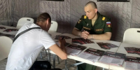 300 астраханцев в День России посетили мобильный пункт отбора на контрактную службу - Астрахань 24