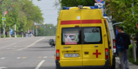 Иномарка на полном ходу влетела в дерево на трассе под Волгодонском - Панорама