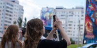 Город как холст. В Омске стартуют бесплатные экскурсии по музею муралов - ИА Омск здесь