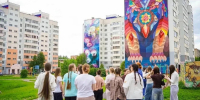 В Омске открылся новый экскурсионный сезон в музее стрит-арта под открытым небом - 12 канал