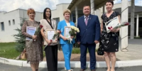 Преподаватели колледжа получили заслуженные награды в преддверии профессионального праздника! - ООМК