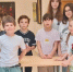В АМЦ «Родина» прошёл интеллектуальный турнир «Угадай мелодию» для учащихся летнего лагеря школы № 7 г. Сочи - Управление культуры