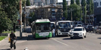 В Воронеже на виадуке столкнулись 3 автобуса - РИА Воронеж