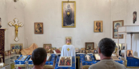 Традиционный воскресный мужской братский молебен отслужен в Александровской церкви города Глазова. - Глазовская Епархия