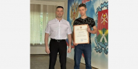 Житель Новомосковска в одиночку скрутил безумного отца семейства - Молодой коммунар