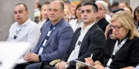 Школьники Каспийска шьют для бойцов и детских домов: проект директора гимназии стал примером для всей страны - Вести Агула
