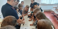 В Киселевске школьники примерили на себя роль экспертов-криминалистов - Городок