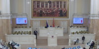 Скриншот трансляции заседания ЗакСа - Мой район