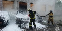Дрон ВСУ уничтожил два автомобиля на парковке в Северодонецке - Луганский Информационный Центр