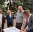Губернатор Оренбужья проверил работы по реконструкции сквера и Аллеи Славы в Бугуруслане - Time56.Ru