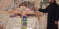 В Тихвинском храме села Романщина впервые за долгие годы отслужили Божественную литургию - Газета Лужская правда