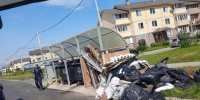 Бетон, шины и ветки у баков сахалинцам придется вывозить самим - News.Astv.Ru
