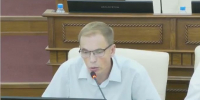 Изменения к лучшему есть, но проблемы остались. Александр Молотов указал на проблемы дорожной отрасли и сферы общественного транспорта - Справедливая Россия