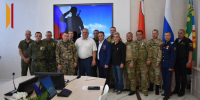 Герой России Борис Нижевенок встретился с ольховатскими ветеранами СВО - РИА Воронеж