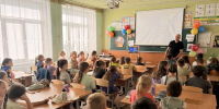 В ДНР стартовала акция «Служу Отечеству»: ветеран СВО поделился своим опытом с молодежью - Правительство ДНР