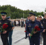 Главный судебный пристав Псковской области Сергей Колесников вместе с сотрудниками возложил цветы к новому мемориалу защитникам Отечества - УФССП