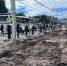 В Калининграде пешеходов вынудили выбирать между экстримом на проезжей части и ковшом над головой (фото) - Новости Калининграда | Фото: «Клопс» - Klops.Ru