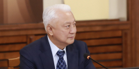 Председатель комитета по культуре Вениамин Пак. - Законодательное собрание