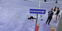 Мужчина избил прохожего в ходе конфликта на улице в центре Москвы - M24.Ru