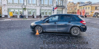 Автомобиль сбил вологжанку на «зебре» на Каменном мосту - Вологда.РФ