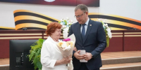 Губернатор Илья Середюк наградил лучших медиков Кузбасса - Министерство здравоохранения