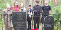 Фильм о Брестской крепости, уборка могилы героя. Школьники Сясьстроя почтили память - SyasNews.Ru