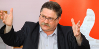 Политолог Мельников назвал историческим послание губернатора нынешнего года - Полит74