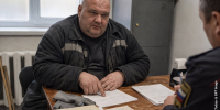 Московскому дворнику заплатили после вмешательства брянских приставов - БрянскToday.Ru