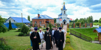 В праздник Владимирской иконы Божией Матери митрополит Александр возглавил престольное торжество в храме села Алешенка - Навлинское благочиние