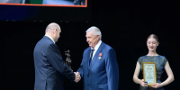 Евгений Солнцев вручил премии «Медицинский Олимп Оренбуржья» - Газета Оренбуржье
