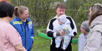 Ребенок впервые родился в летящем вертолете в Магаданской области - Газета Магаданская правда