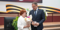 Губернатор Илья Середюк наградил лучших медиков Кузбасса - Город Мыски
