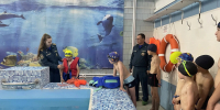 В бассейне спортивно-оздоровительного комплекса «Олимпиец» прошла встреча, посвященная безопасности на воде - Город Мыски
