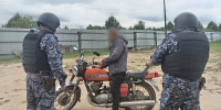 В Бурятии вусмерть пьяный мотоциклист пытался удрать от росгвардейцев - ИА Байкал-Daily