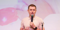 Александр Аксёненко поздравил медиков Бердска с профессиональным праздником - Справедливая Россия